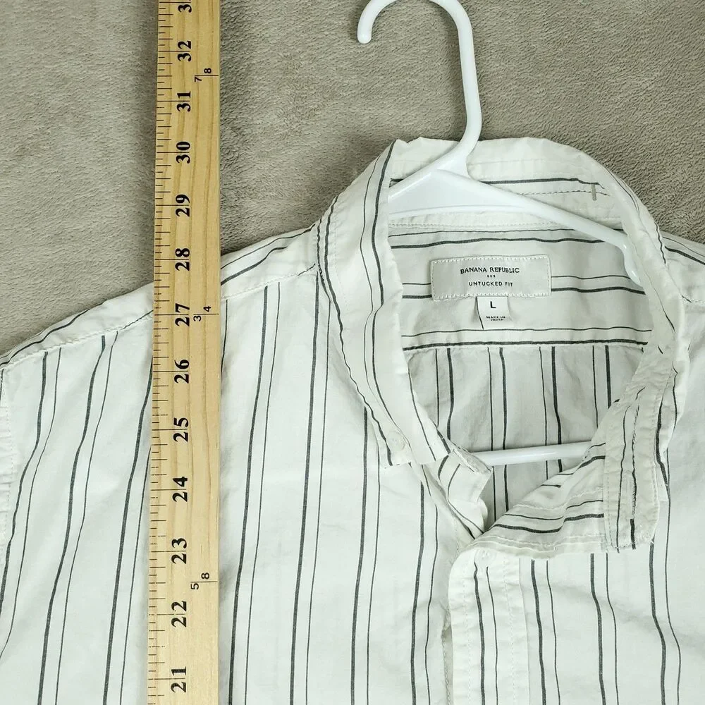 Banana Republic Shirt Mens Large White Stripe Untucked Fit Button Up Casual